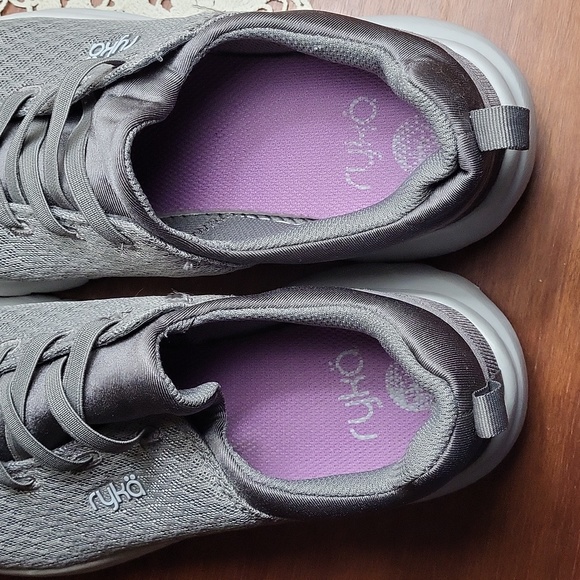 Ryka Whim - Picture 11 of 12